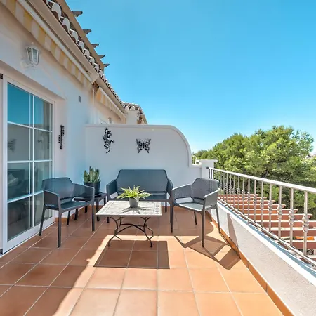 Апартаменты Rooftop Near Burriana With Pool