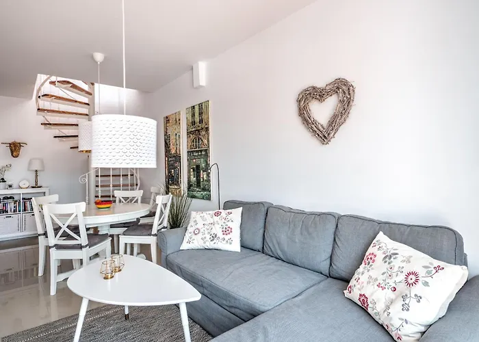 Apartman Rooftop Near Burriana With Pool Nerja