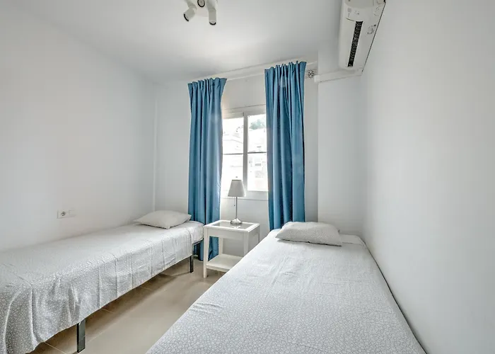 Apartman Rooftop Near Burriana With Pool Nerja